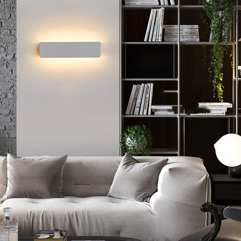 White Finish LED Metal Rotatable Wall Lamp For Indoor Use