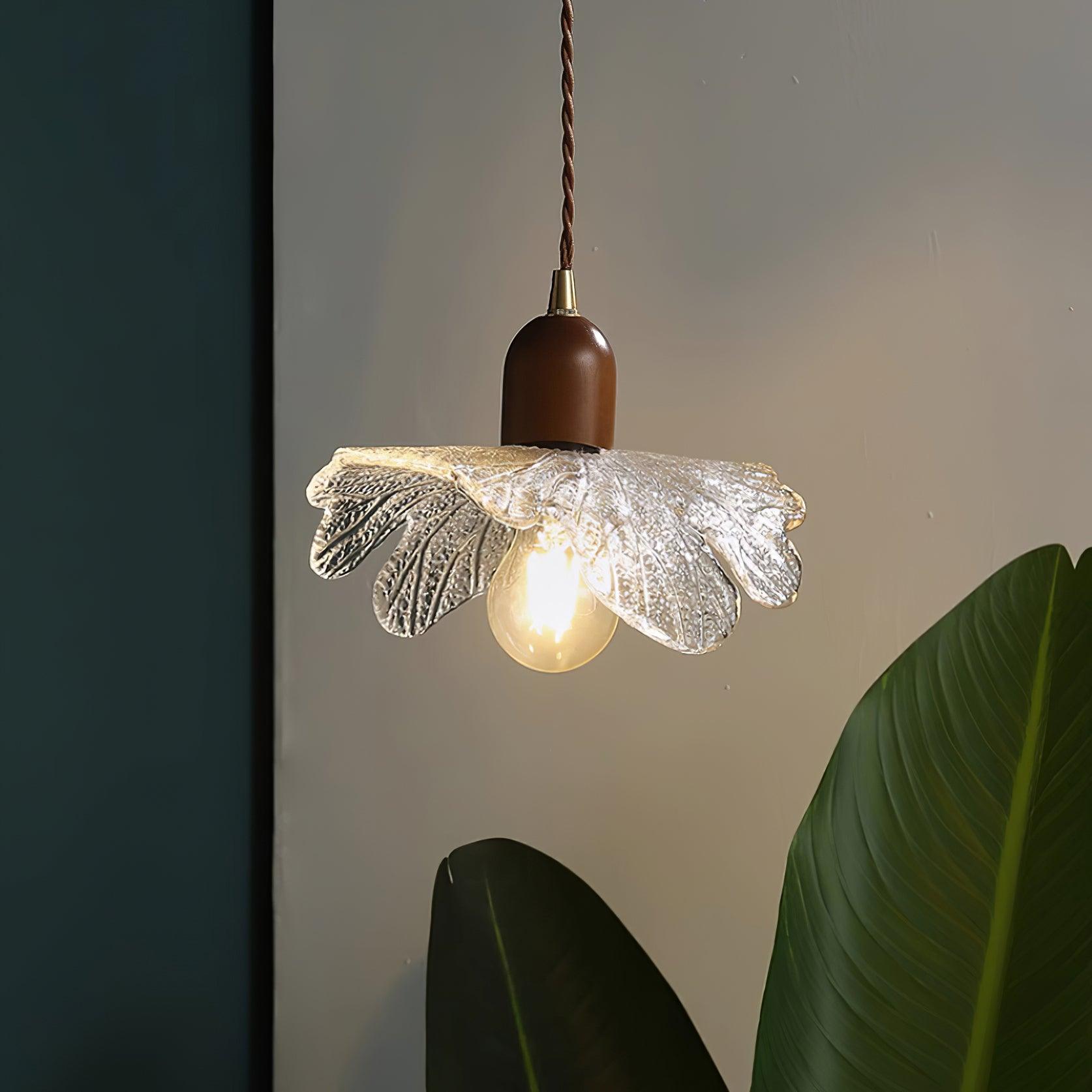 Floral Shade Stained Glass Pendant Lamp
