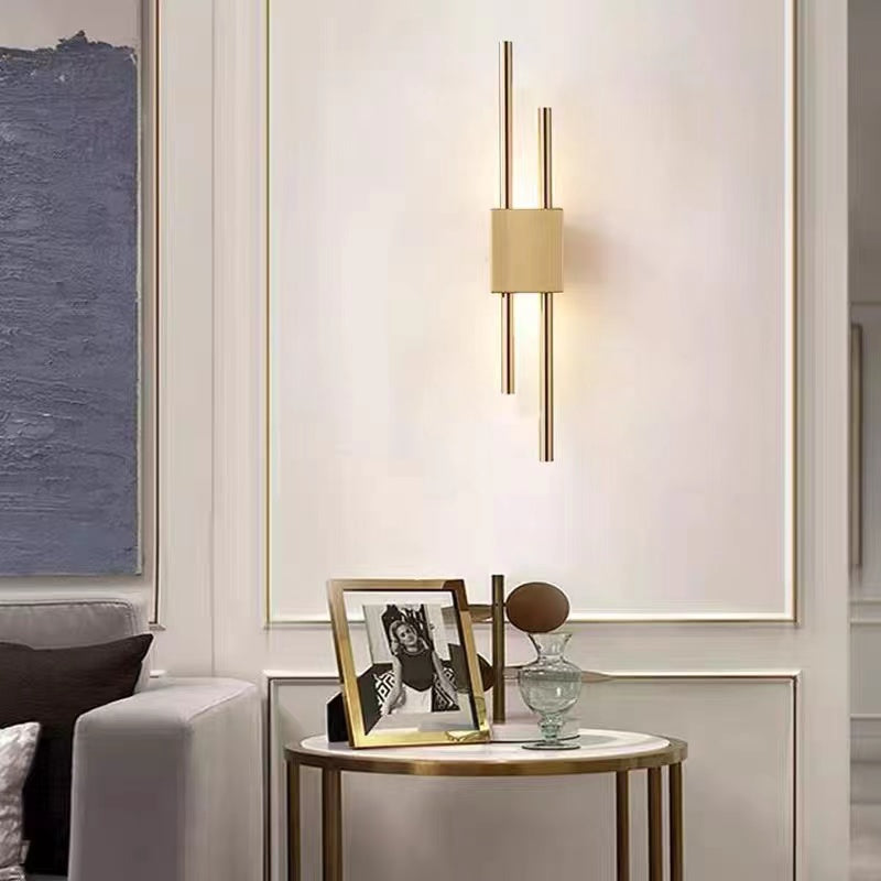 LED Wall Light With Warm White Glow In Marble And Metal