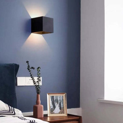 Adjustable Beam Outdoor LED Square Wall Light
