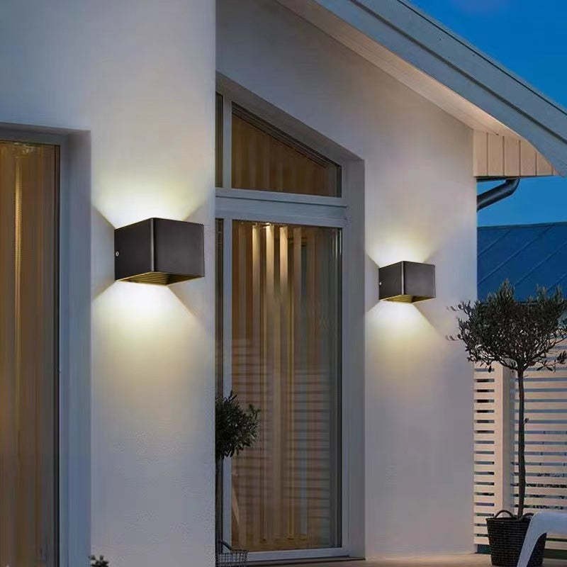 Adjustable Beam Outdoor LED Square Wall Light