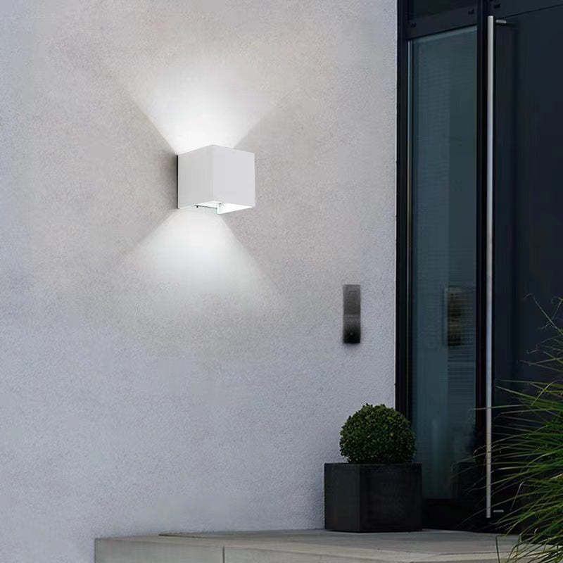 Adjustable Beam Outdoor LED Square Wall Light