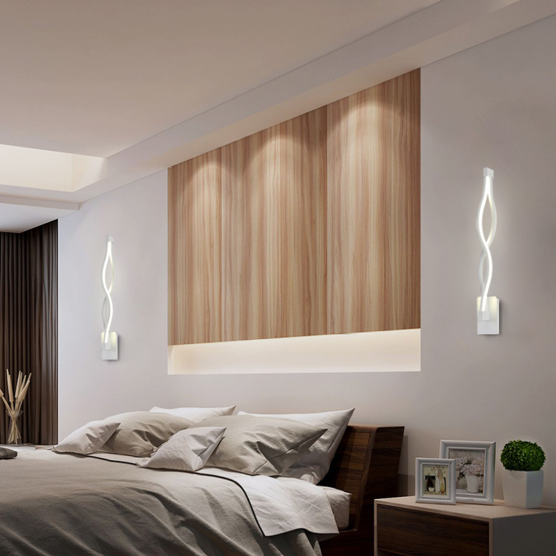 Modern Minimalist Indoor Black and White Arisha Wave Wall Lamp