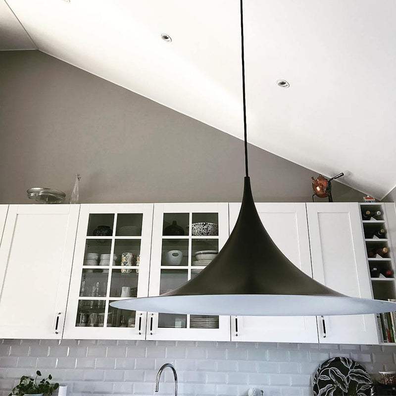 Elegant Ambient Glow Arisha Minimalist Pendant Light