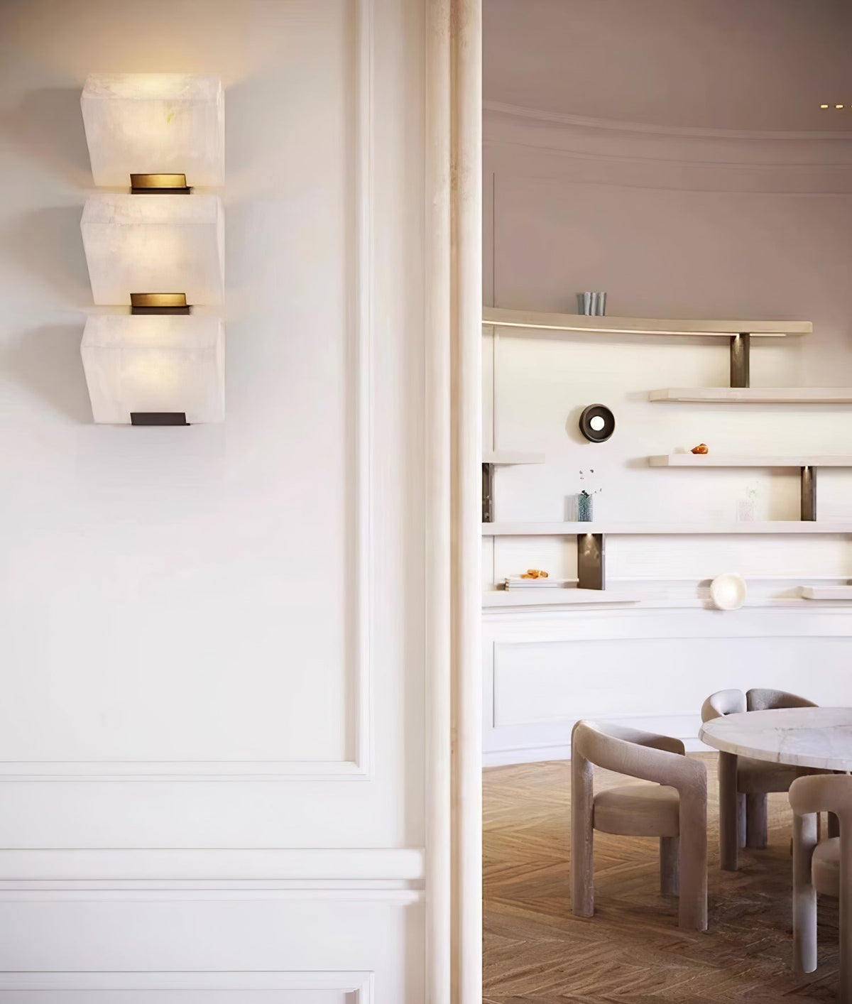 Alabaster Sculptural Cube Elegant Wall Light