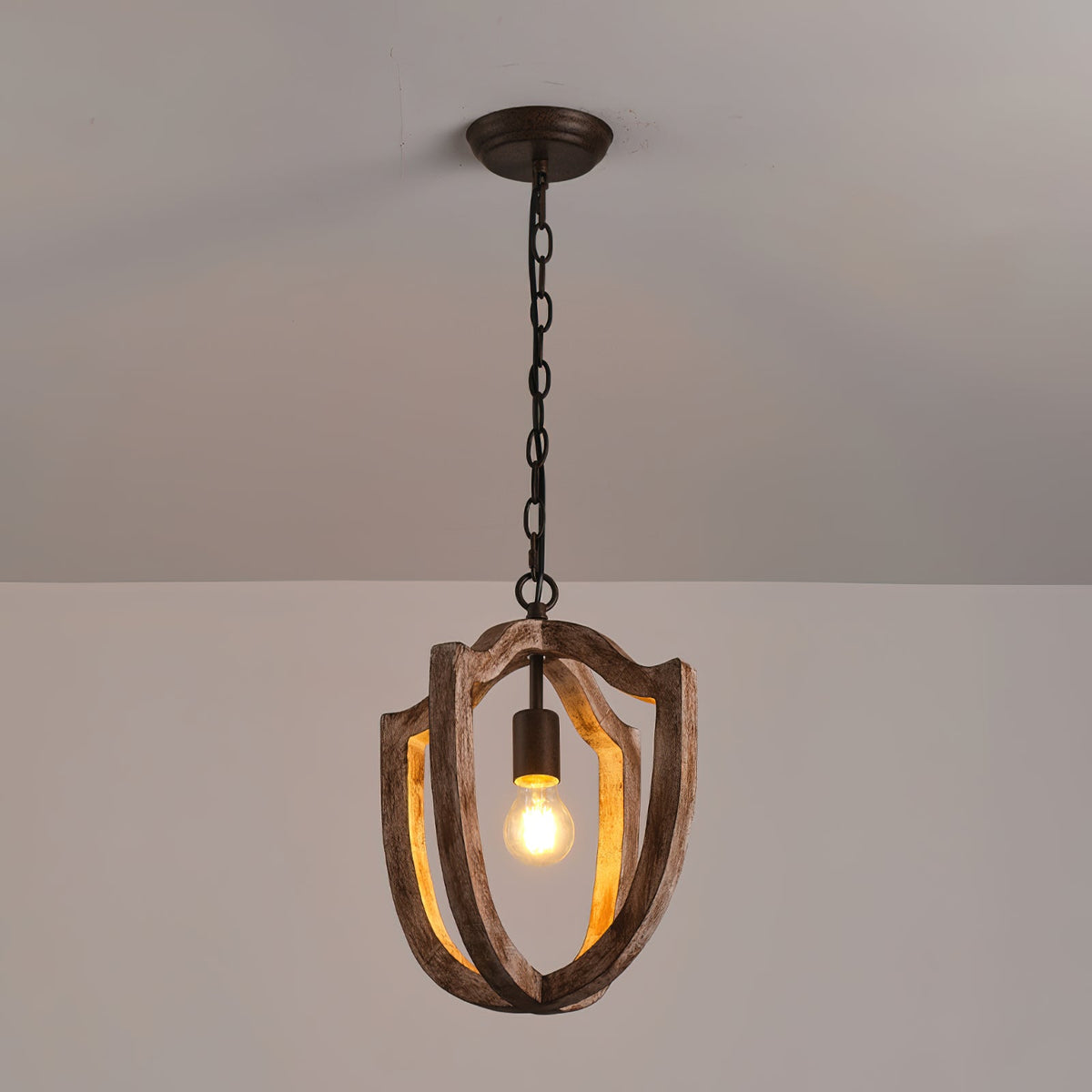 Wooden Shade Pendant Lamp With Creative Iron