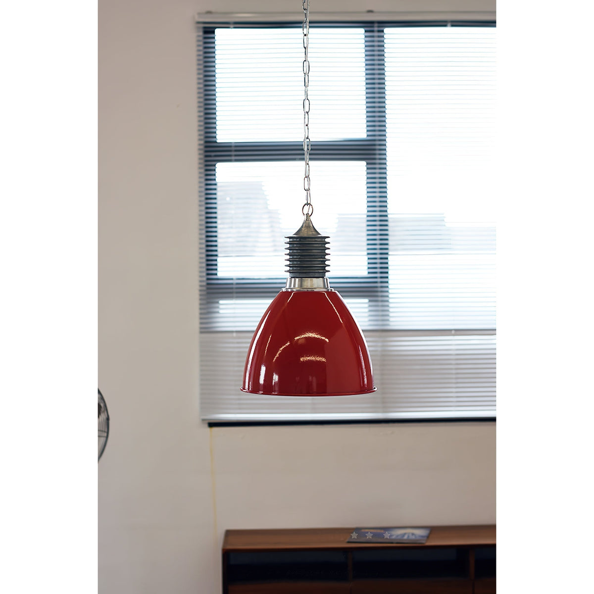 Modern Interiors Sleek Metal Pendant Lamp