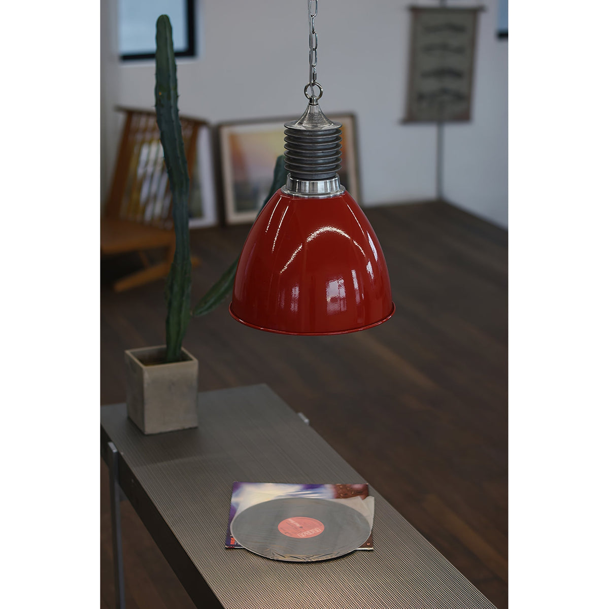 Modern Interiors Sleek Metal Pendant Lamp