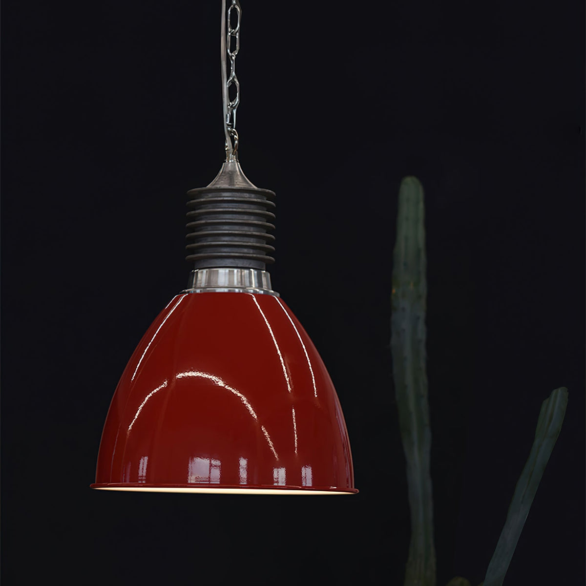 Modern Interiors Sleek Metal Pendant Lamp