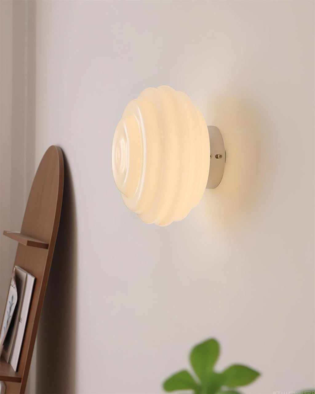 Wall Light With Metal Frame Dimmable Ribbed Glass