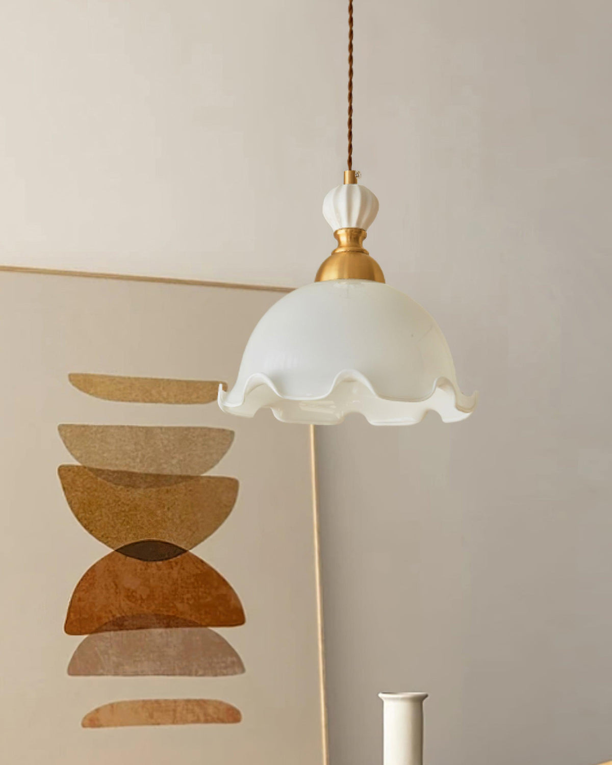 Wavy Edge Vintage Glass Romantic Pendant Lamp With Soft Glow
