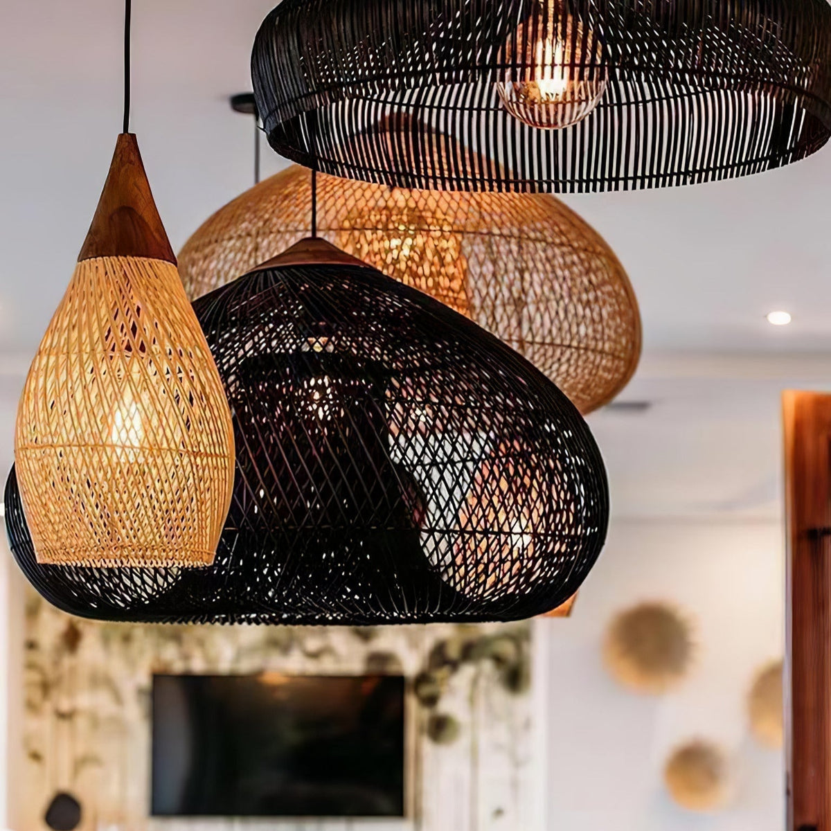 Cozy Living Room Ambience Braided Rattan Pendant Lamp