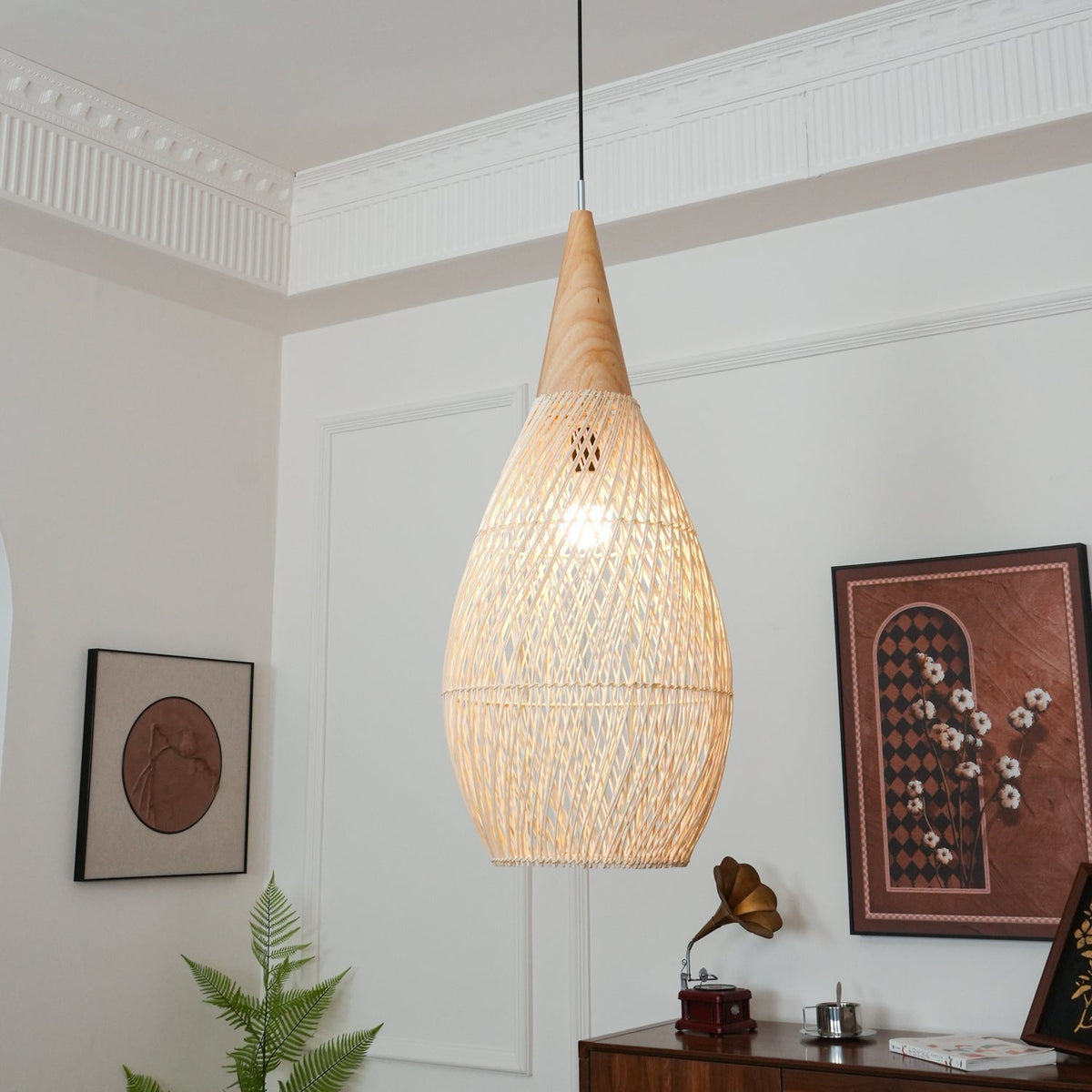 Cozy Living Room Ambience Braided Rattan Pendant Lamp