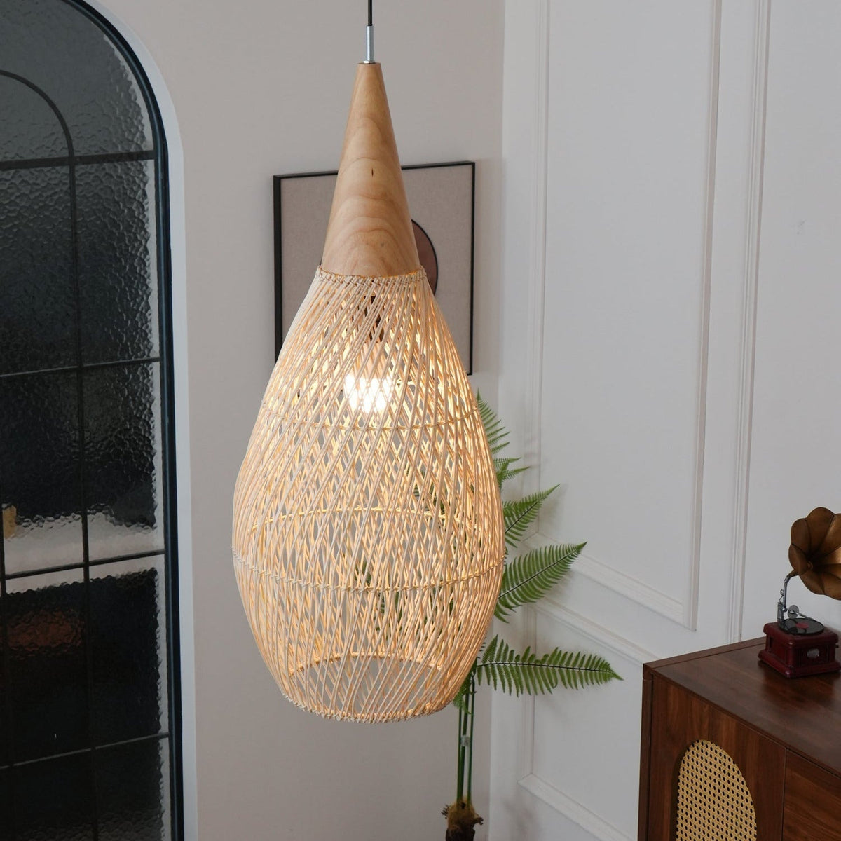 Cozy Living Room Ambience Braided Rattan Pendant Lamp