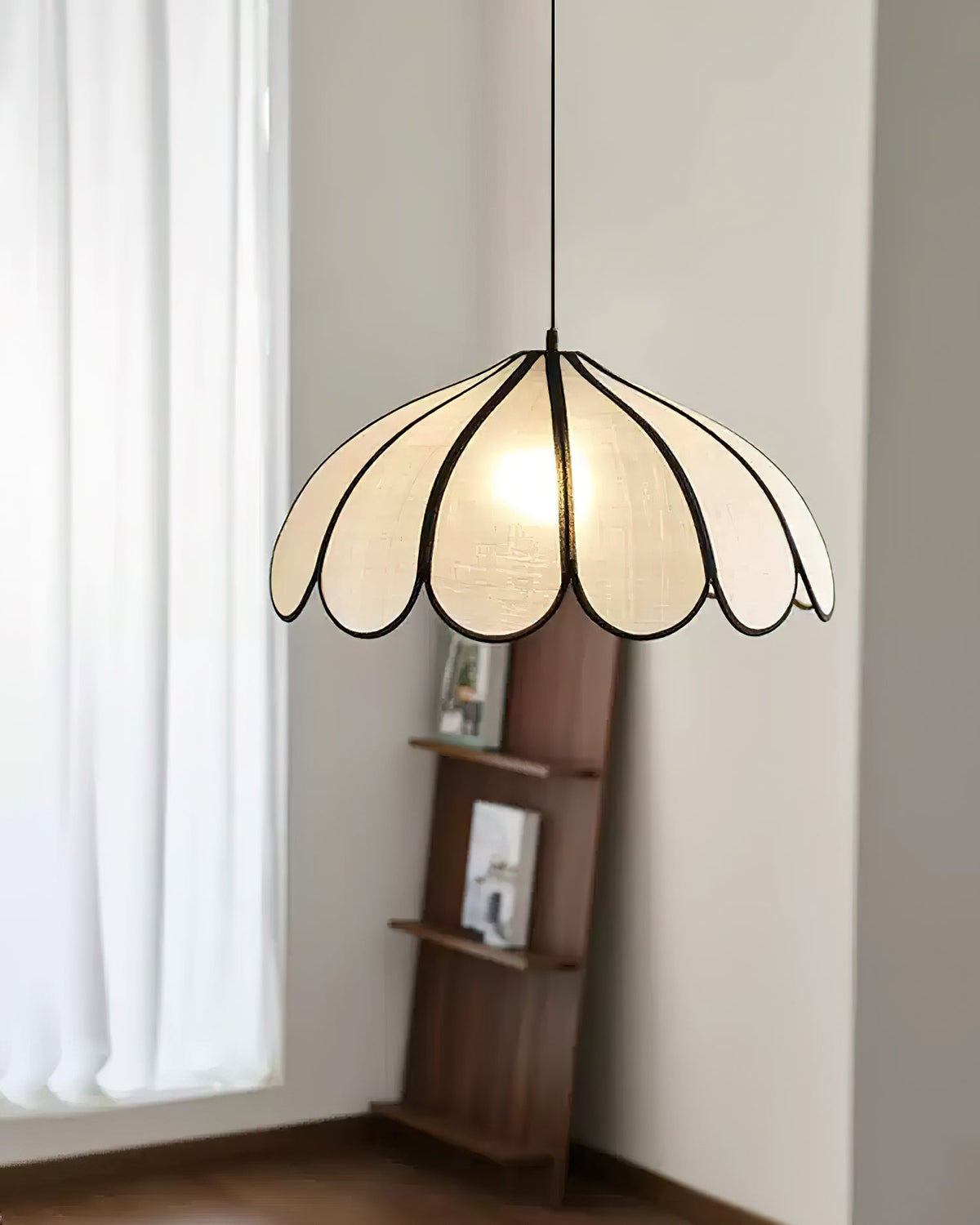 Warm Ambience Scalloped Plant Fiber Pendant Lamp
