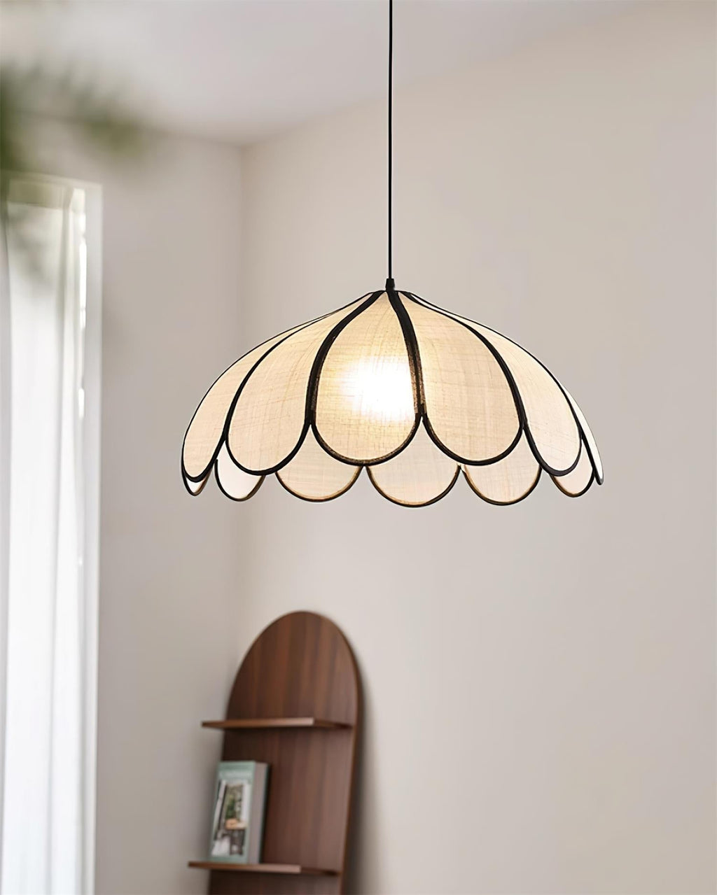 Warm Ambience Scalloped Plant Fiber Pendant Lamp