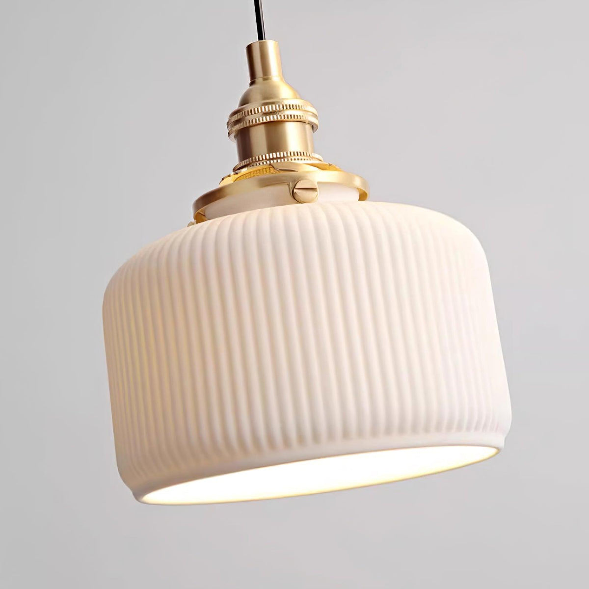 Ribbed Ceramic Shade Pendant Light For Ambient Lighting