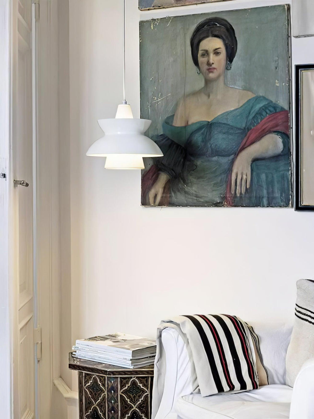 Pendant Aluminum Light For Versatile Bulb Options