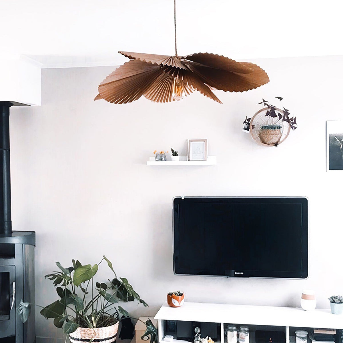 Pendant Lamp With Warm Glow Lyra Pleated Leaf Lotus