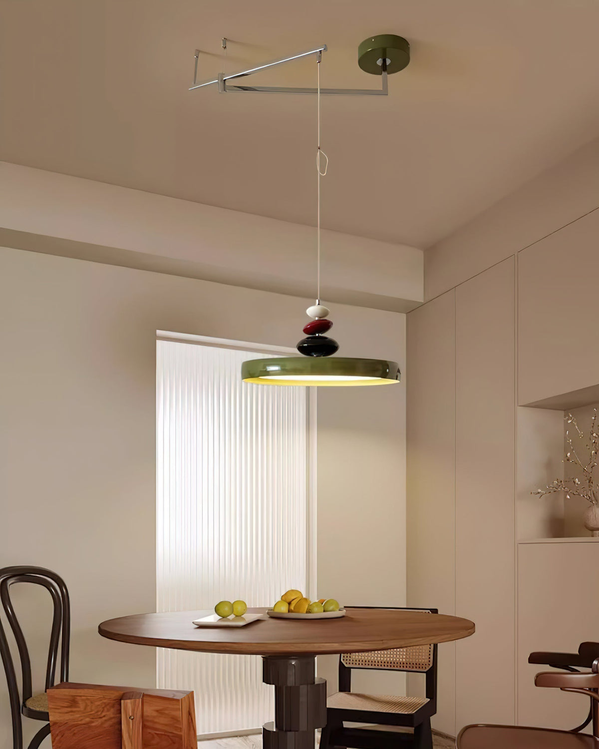 Modern Decor Metal Pendant Lamp With Round Acrylic Shade