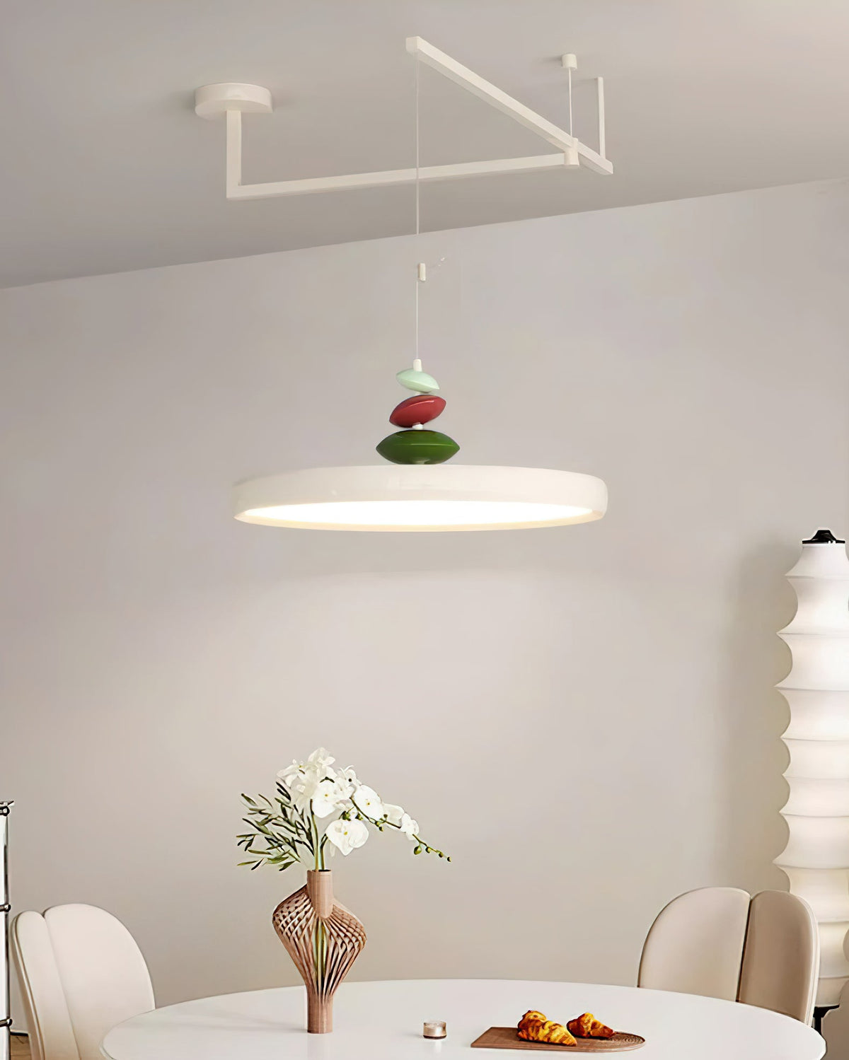 Modern Decor Metal Pendant Lamp With Round Acrylic Shade