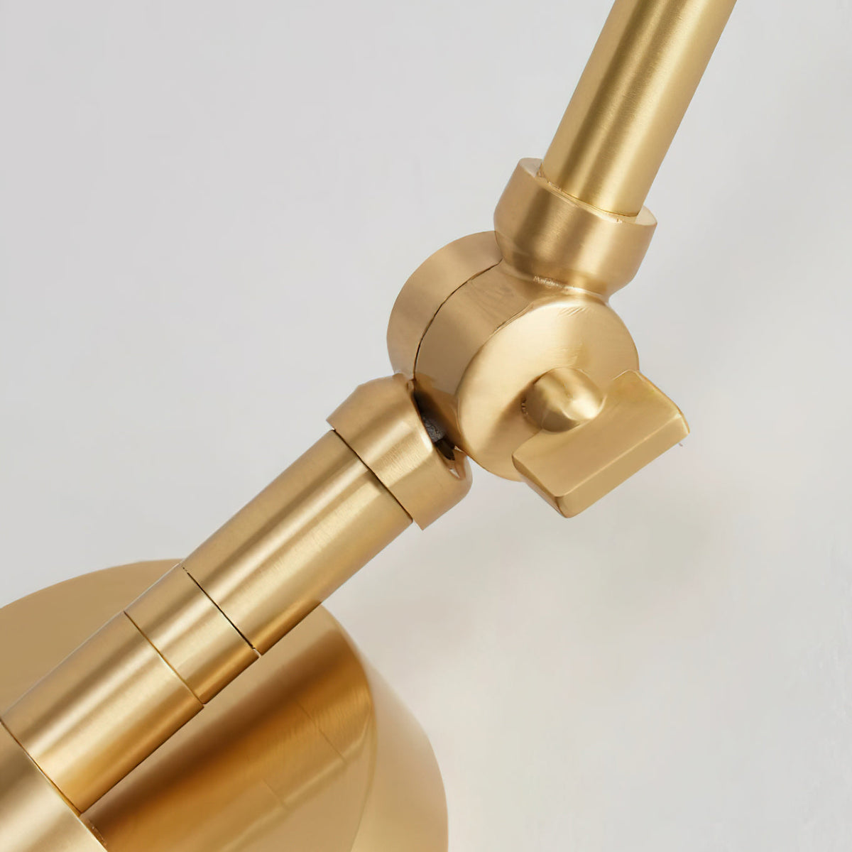 Adjustable Brass Wall Lamp For Bathrooms With Glass Shade