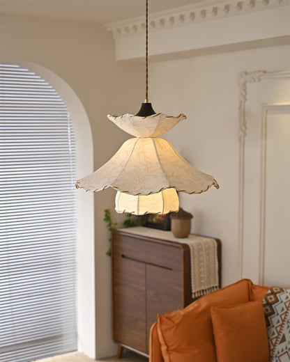 Soft Lighting Minimalist Fabric Scalloped Pendant Lamp