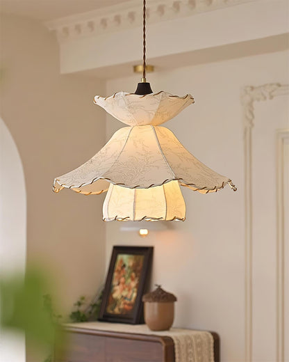 Soft Lighting Minimalist Fabric Scalloped Pendant Lamp