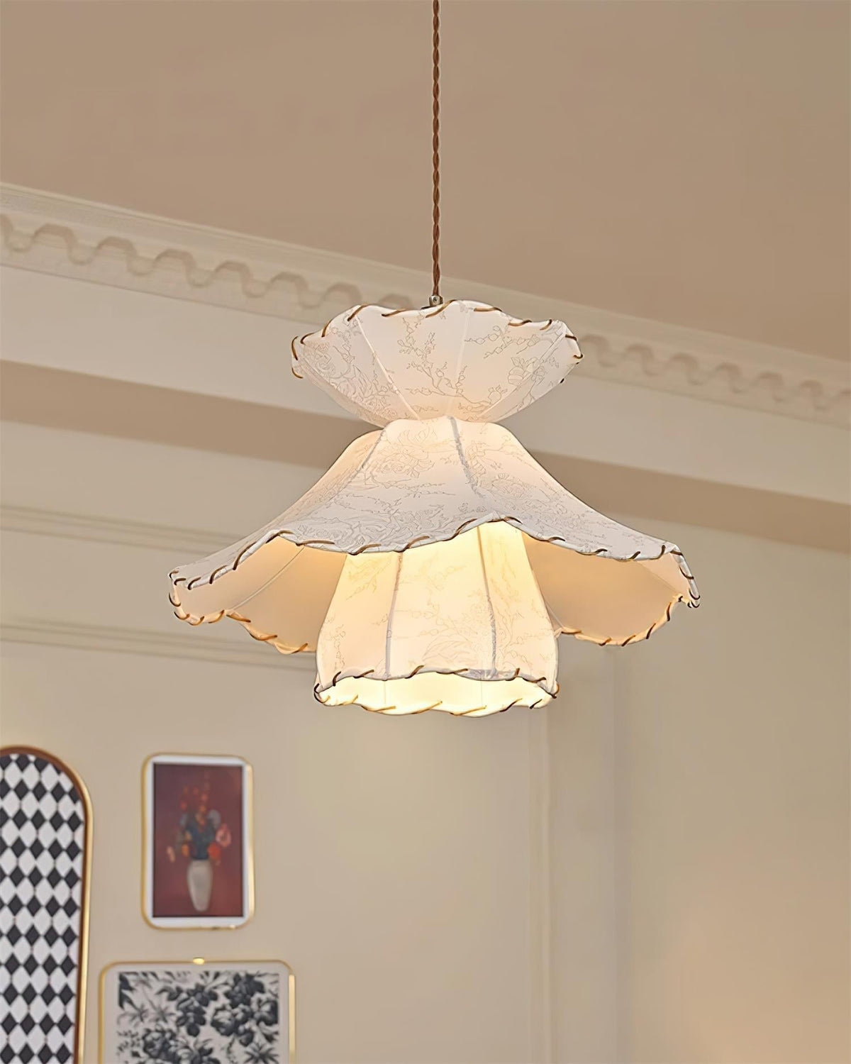 Soft Lighting Minimalist Fabric Scalloped Pendant Lamp