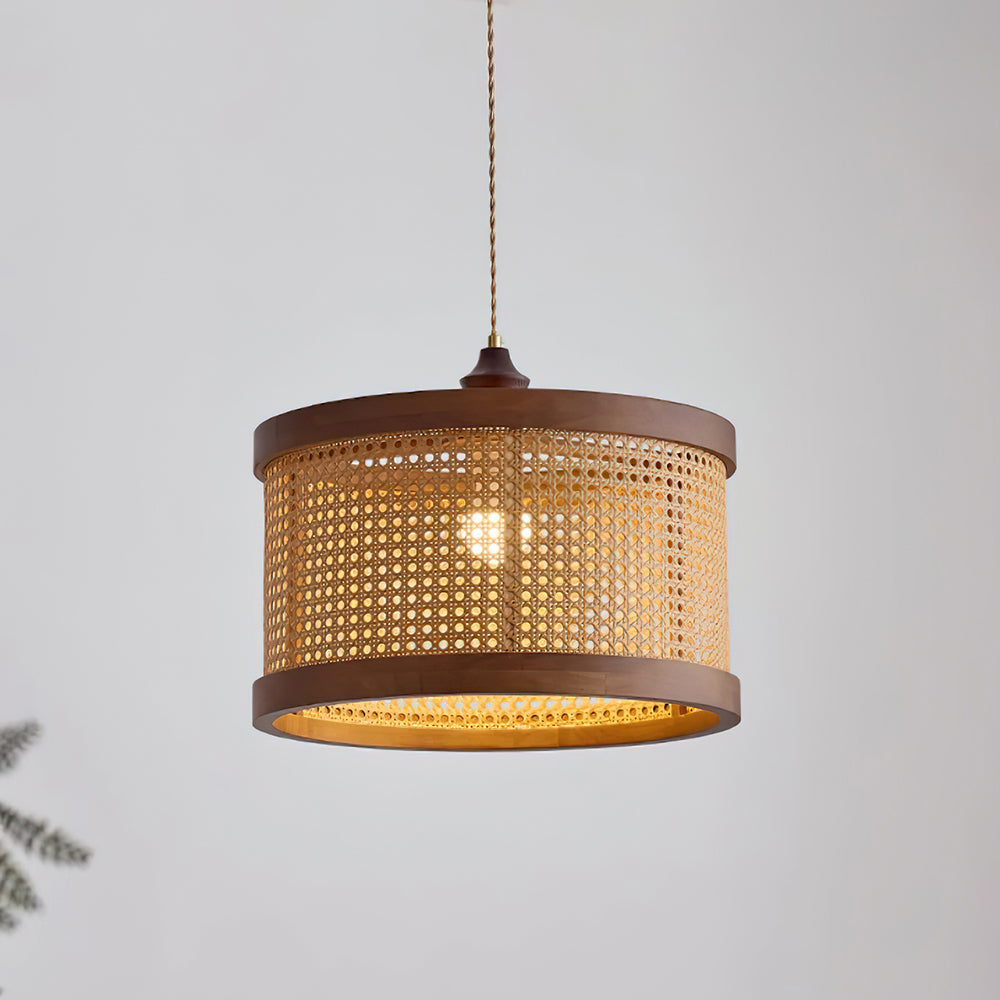 Warm Natural Ambience Handwoven Rattan Pendant Lamp