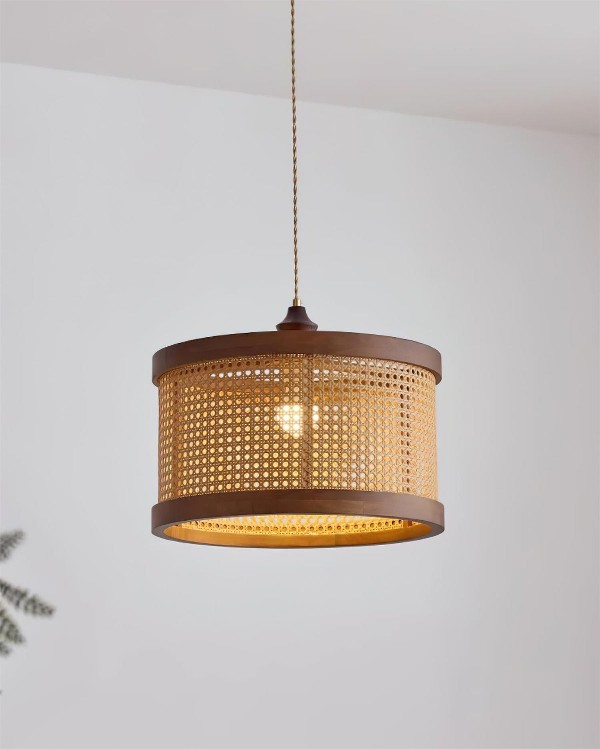 Warm Natural Ambience Handwoven Rattan Pendant Lamp