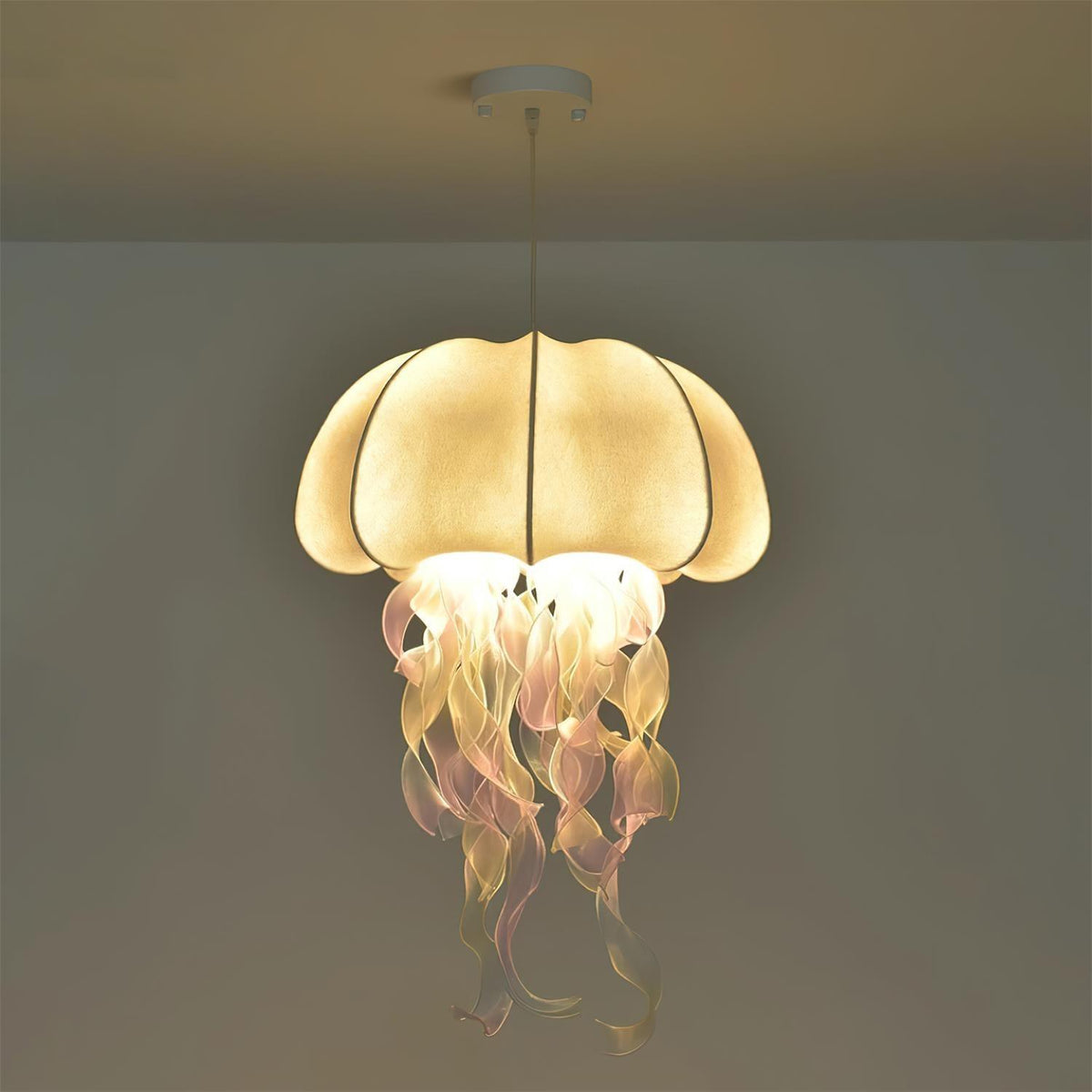Lamp With Iridescent Glow Jellyfish Pendant