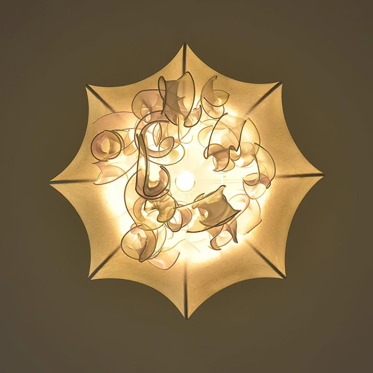 Lamp With Iridescent Glow Jellyfish Pendant