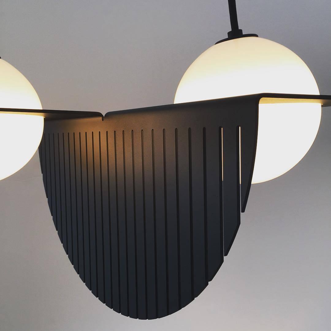 Adjustable Height Black Glass Pendant Lamp Selan