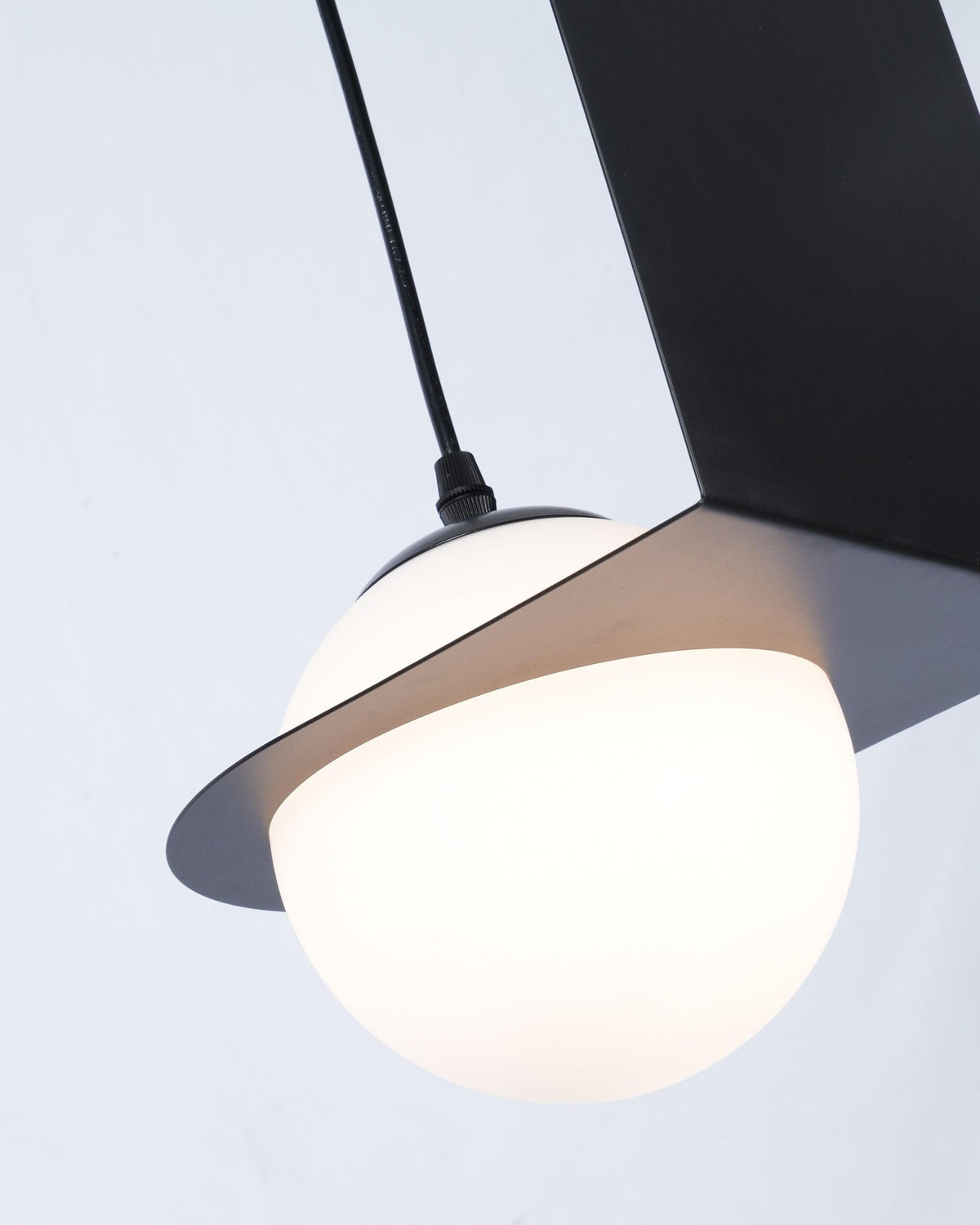 Adjustable Height Black Glass Pendant Lamp Selan