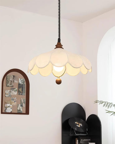 Vintage French Elegance Pendant Lamp With Floral Petals