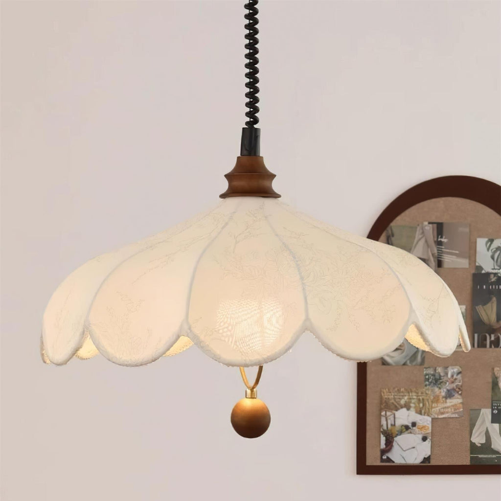 Cozy Romantic Ambience Vintage Floral Pendant Light
