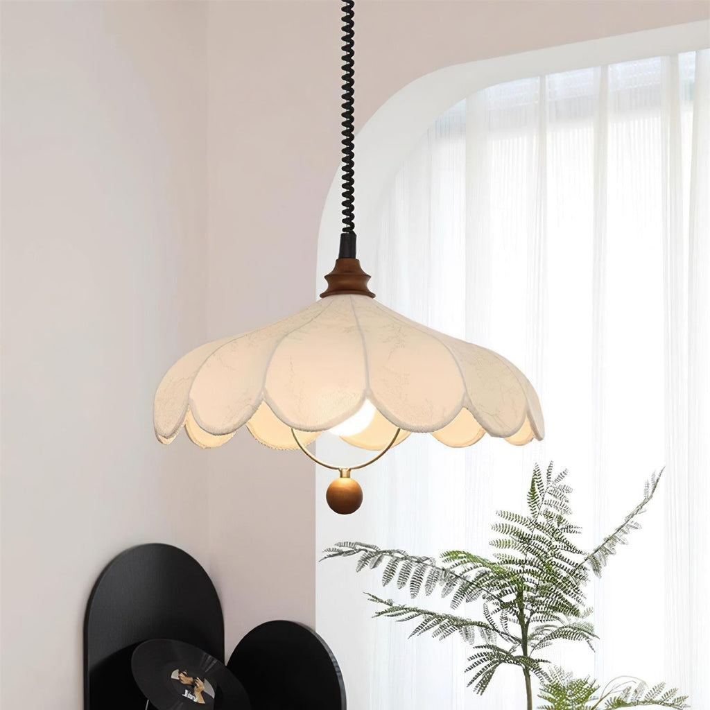 Cozy Romantic Ambience Vintage Floral Pendant Light
