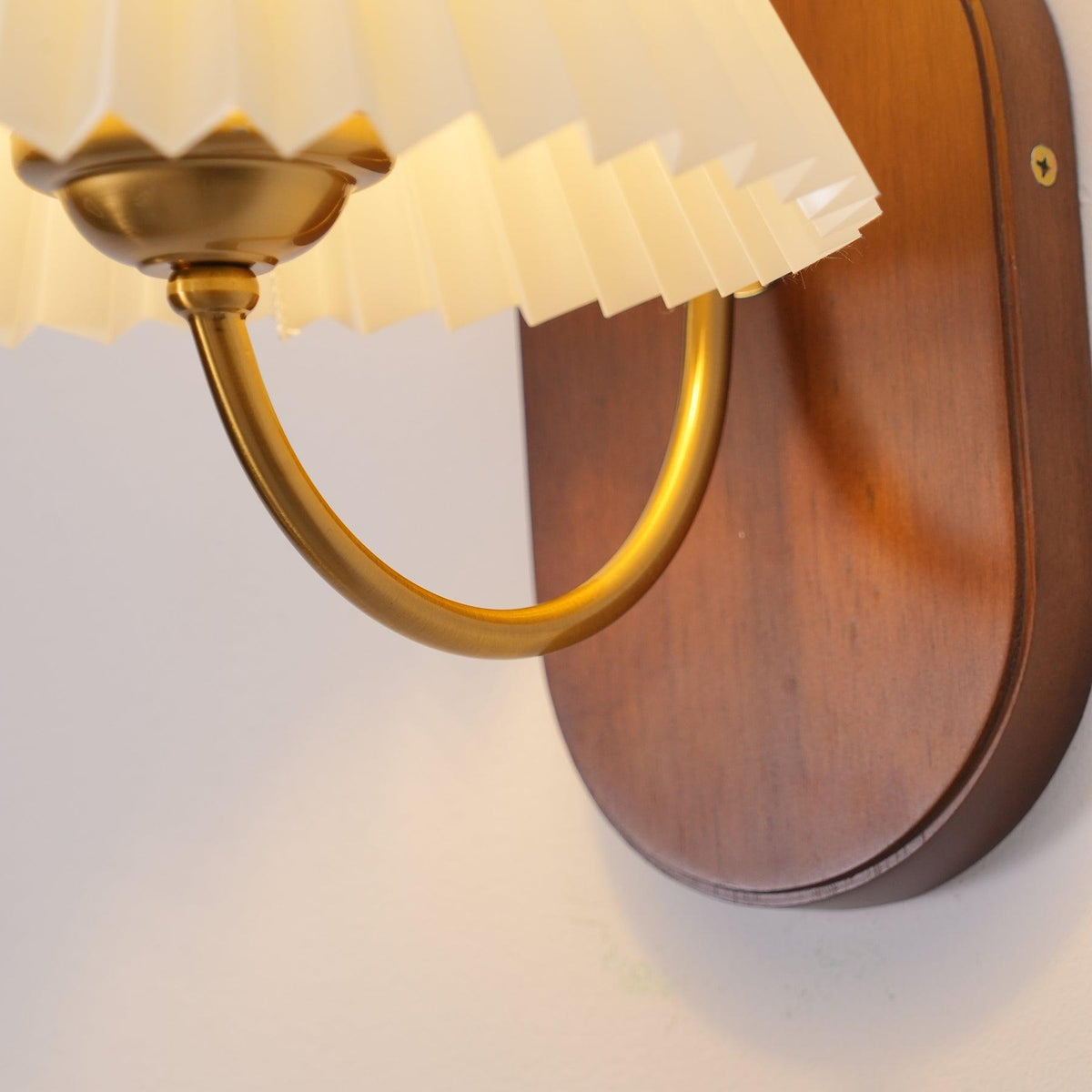 Vintage Wall Lamp With Gold And White Pleated Shade Damp Rated