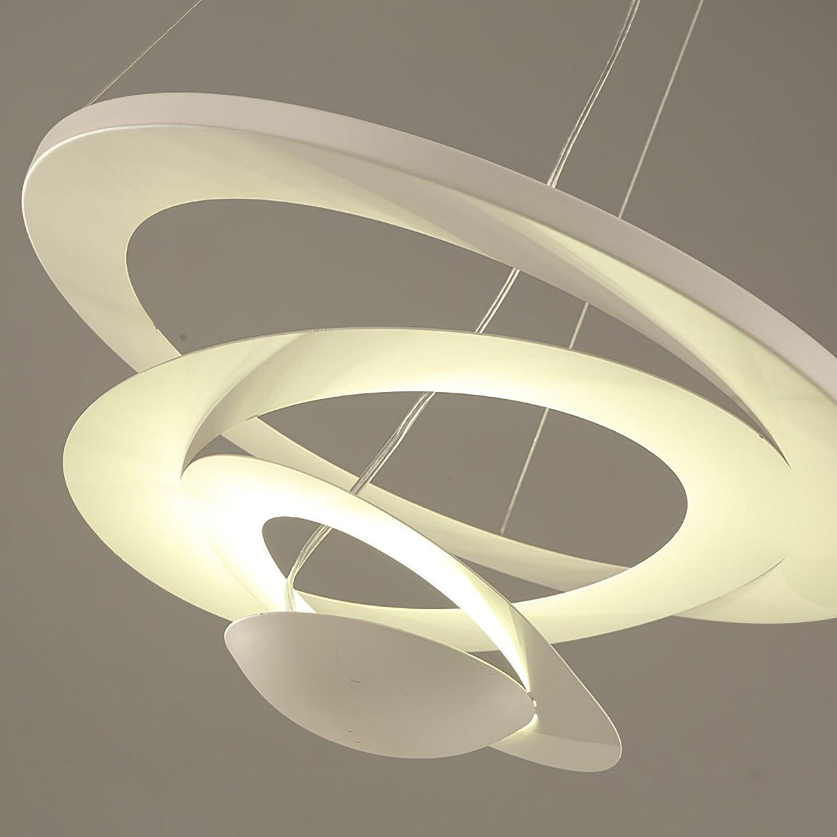 Warm Glow Modern Aluminum Lumenia Pendant Light