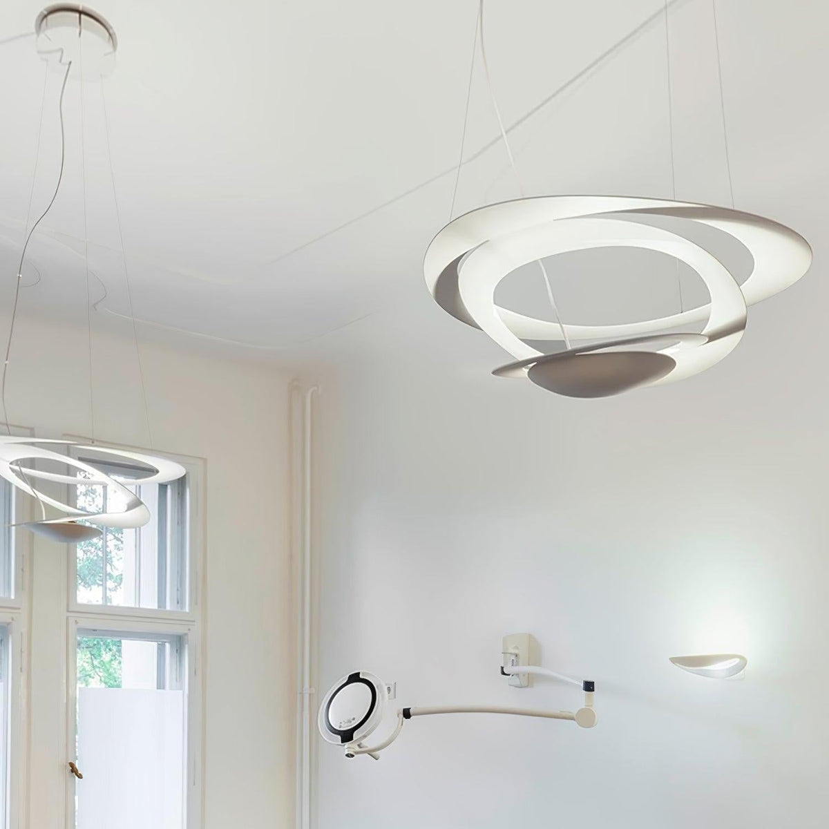 Warm Glow Modern Aluminum Lumenia Pendant Light