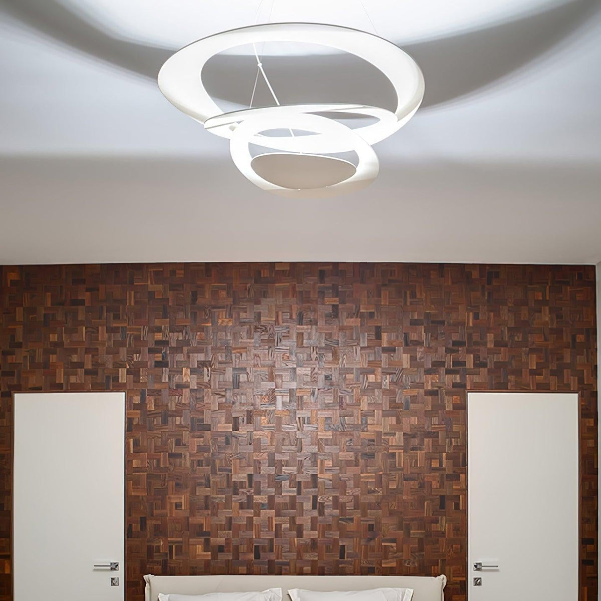 Warm Glow Modern Aluminum Lumenia Pendant Light