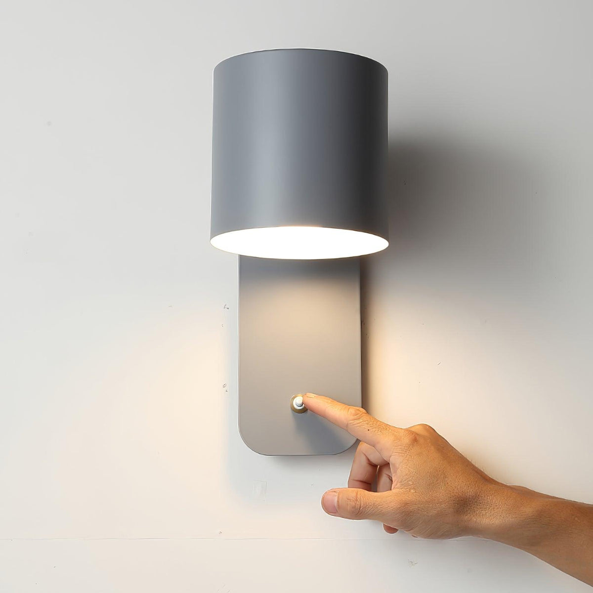 Adjustable Bedside Wall Lamp With Cylinder Rotatable Head
