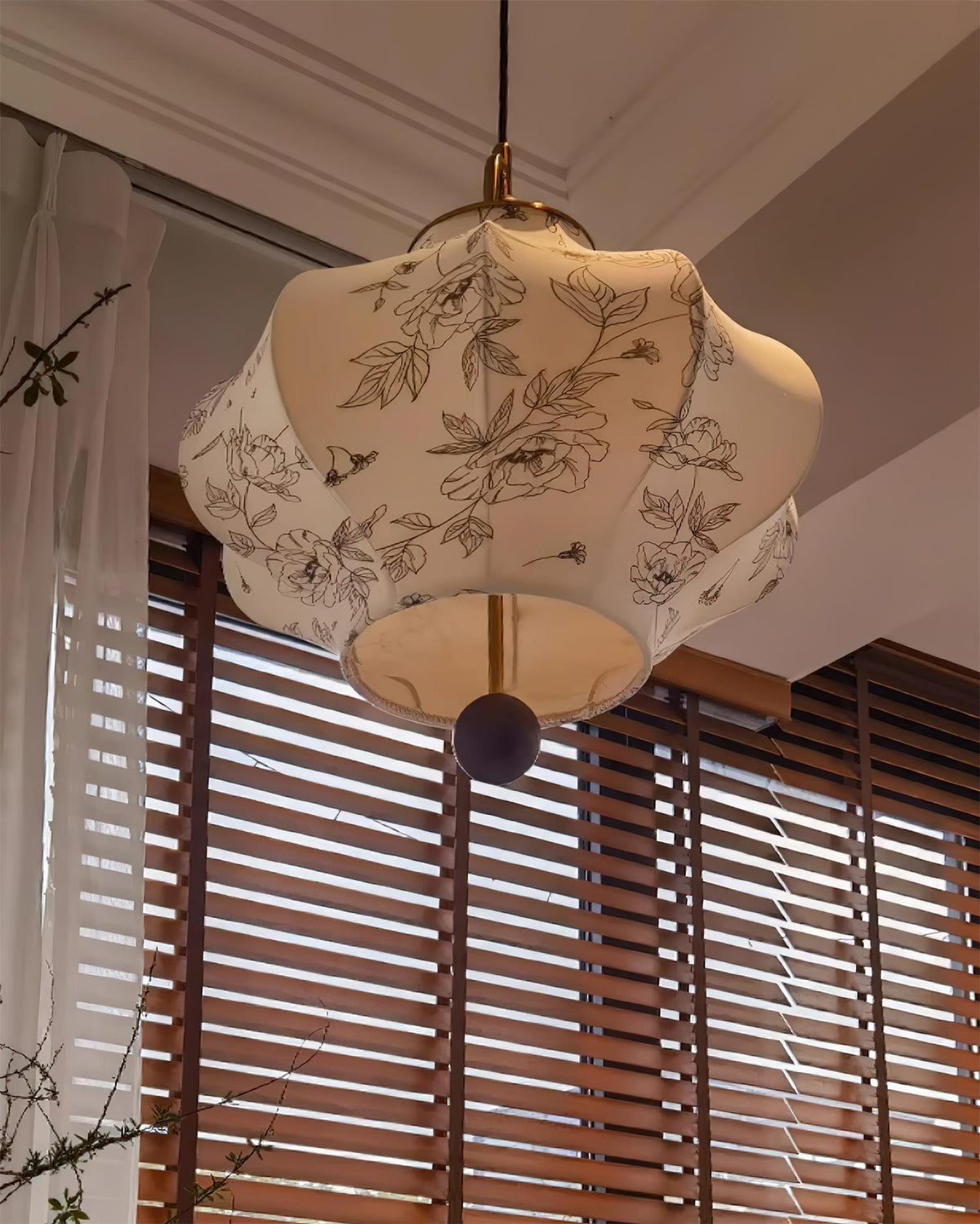 Cozy Ambience Fabric Pendant Light