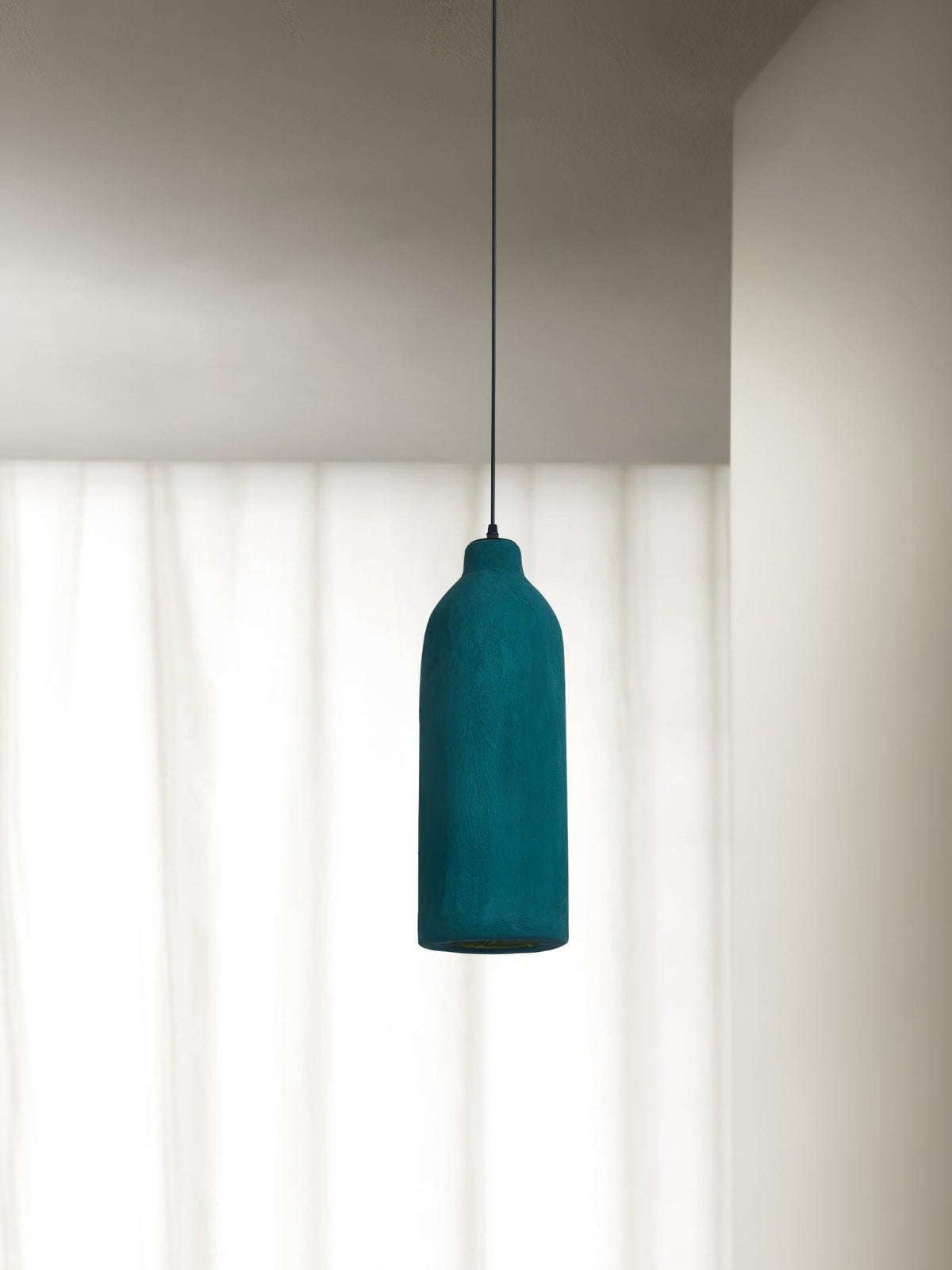 Modern Interiors Minimalist Resin Pendant Light