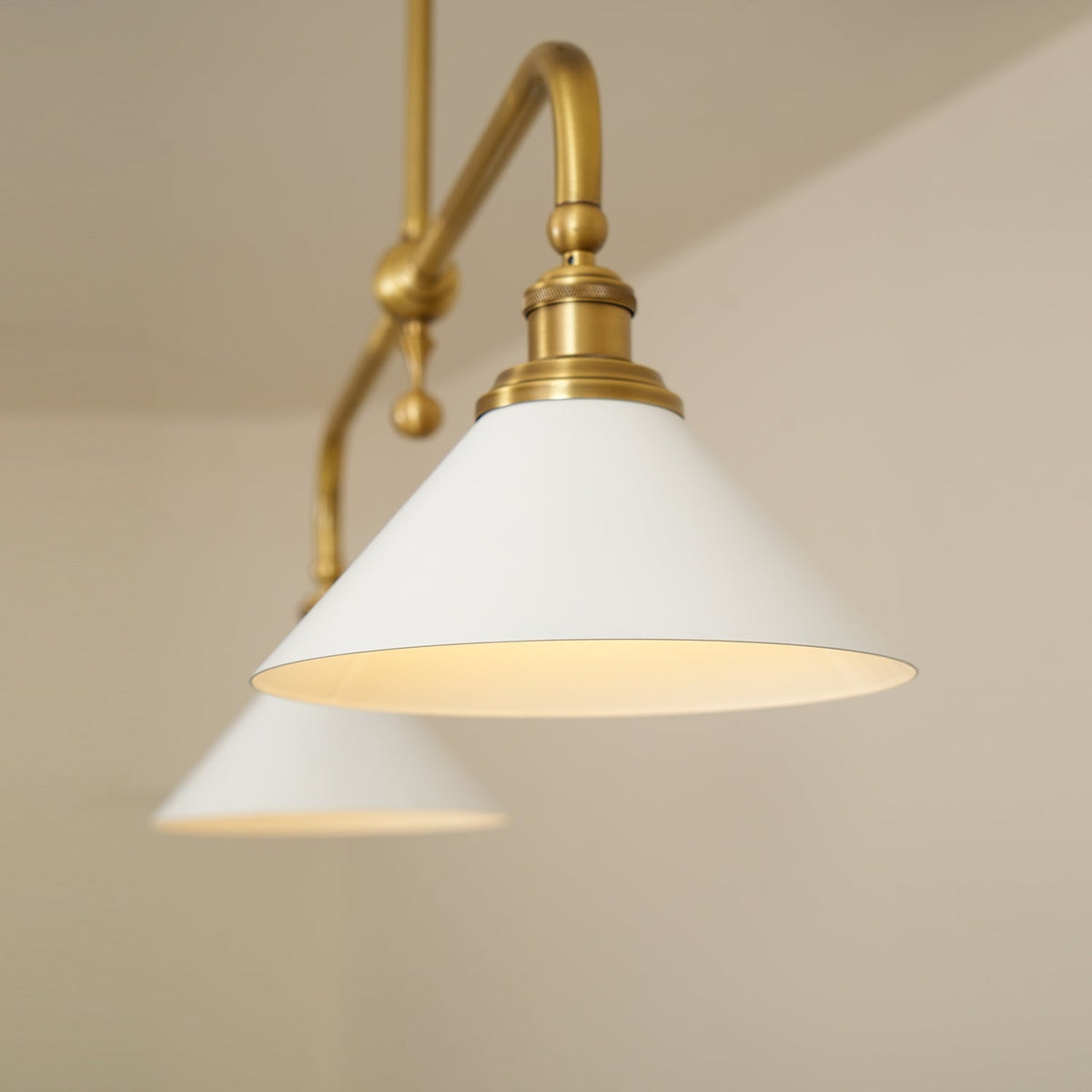Warm Ambience – Modern Vintage Pendant Light for Kitchen Island & Living Room