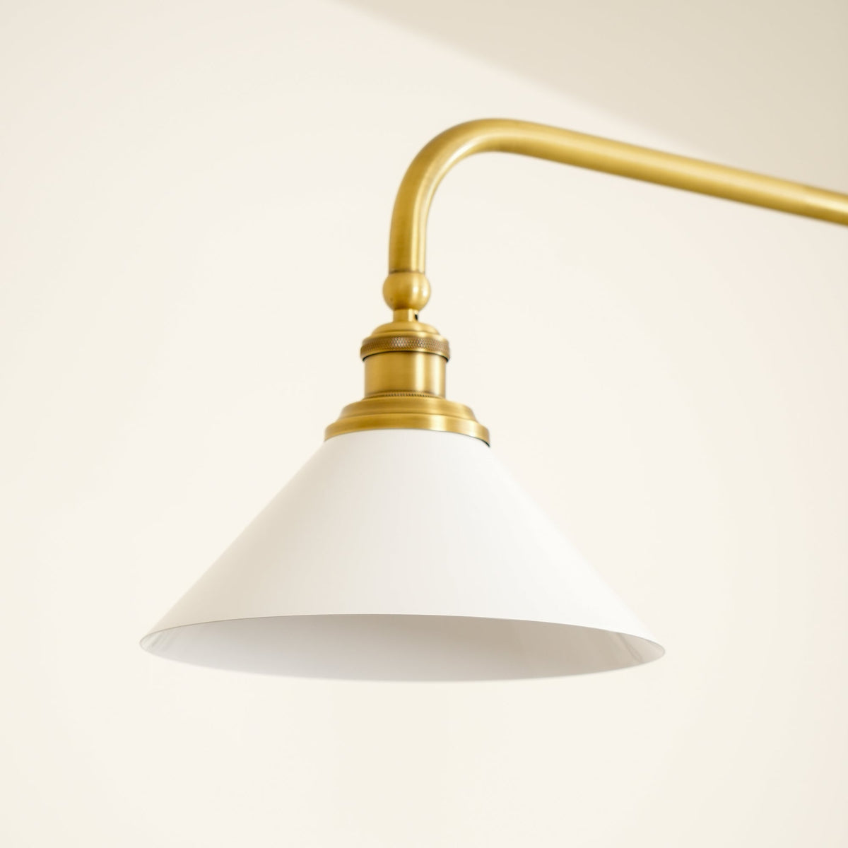 Warm Ambience – Modern Vintage Pendant Light for Kitchen Island & Living Room