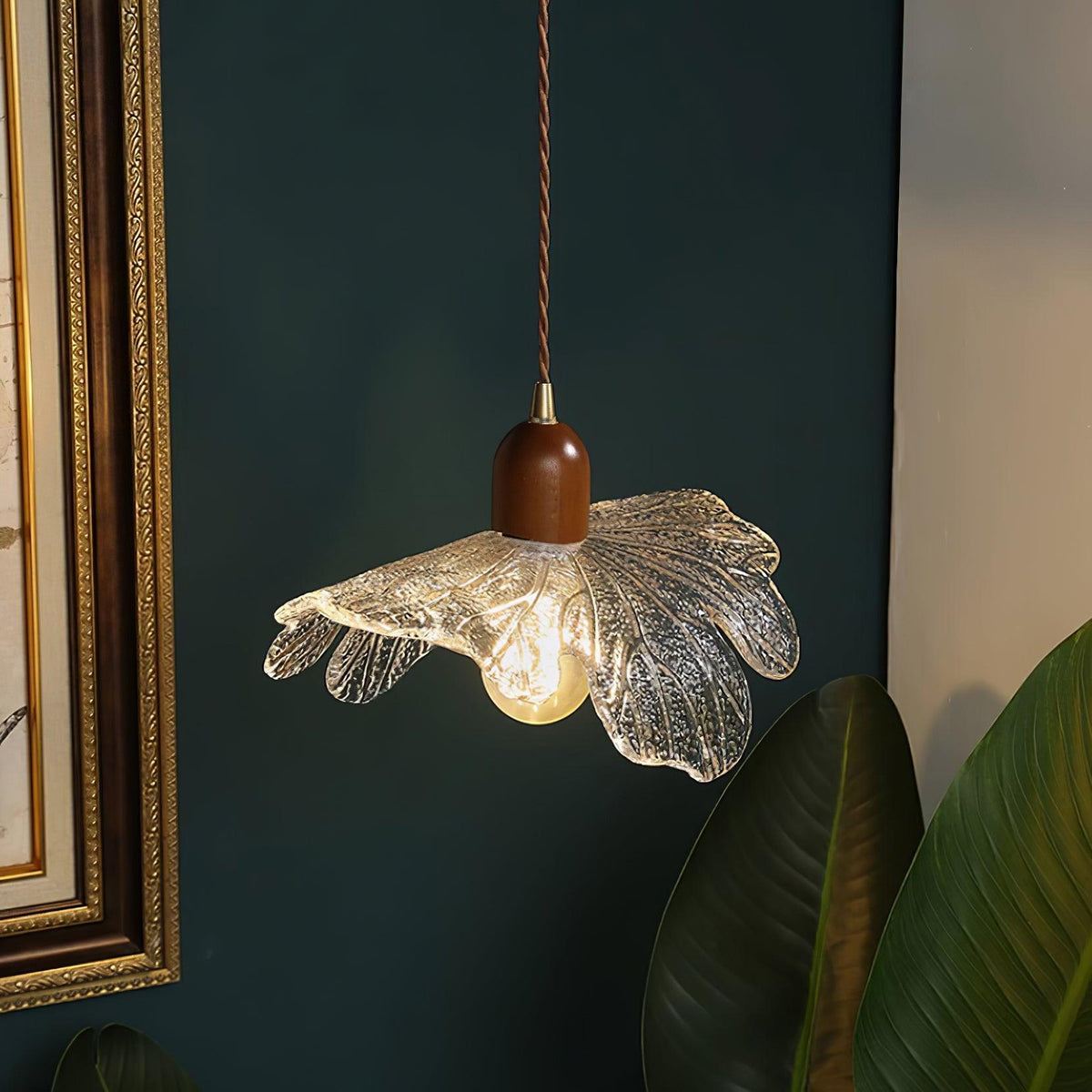 Floral Shade Stained Glass Pendant Lamp