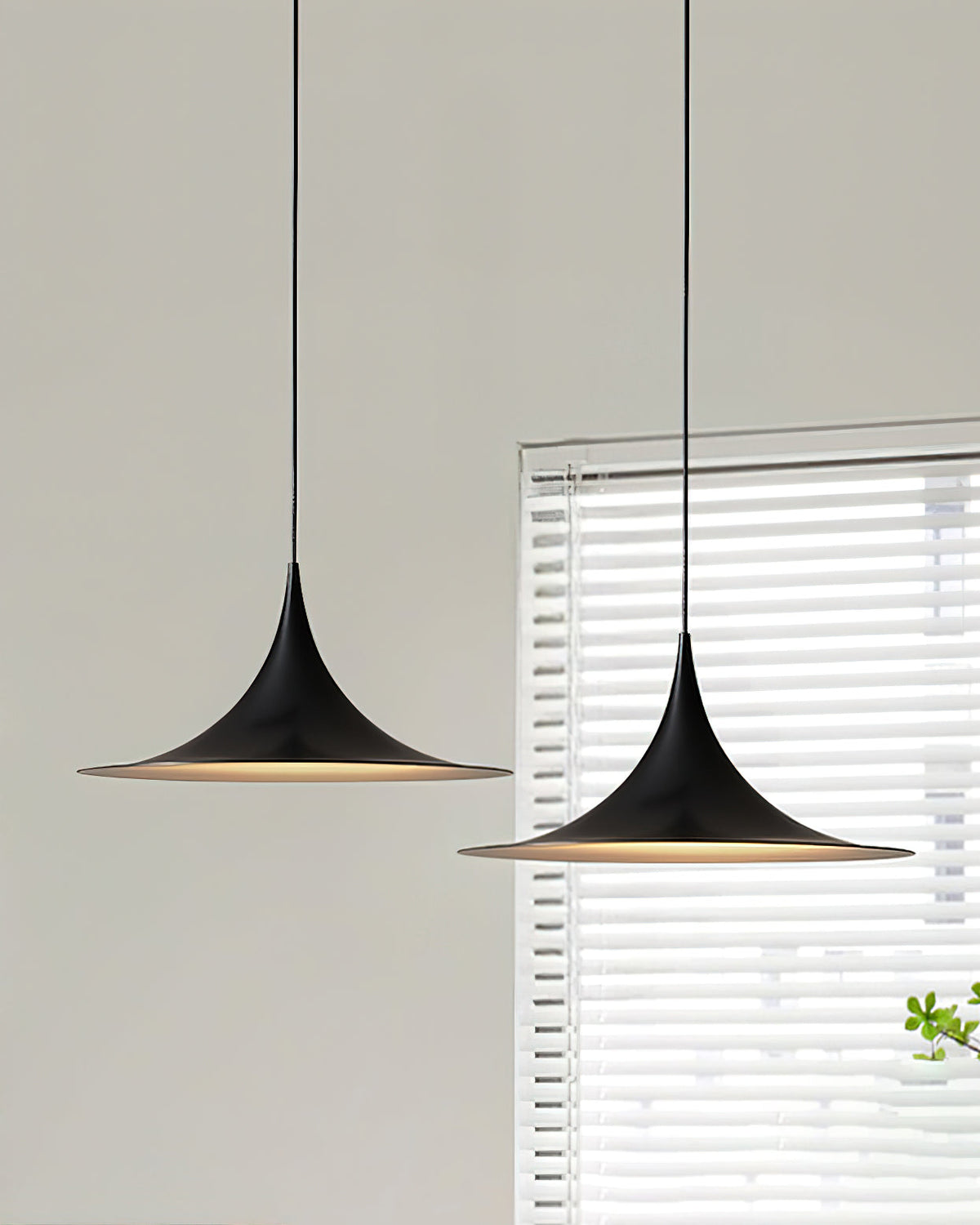 Elegant Dining Lighting Pendant Lamp With Slim Neck