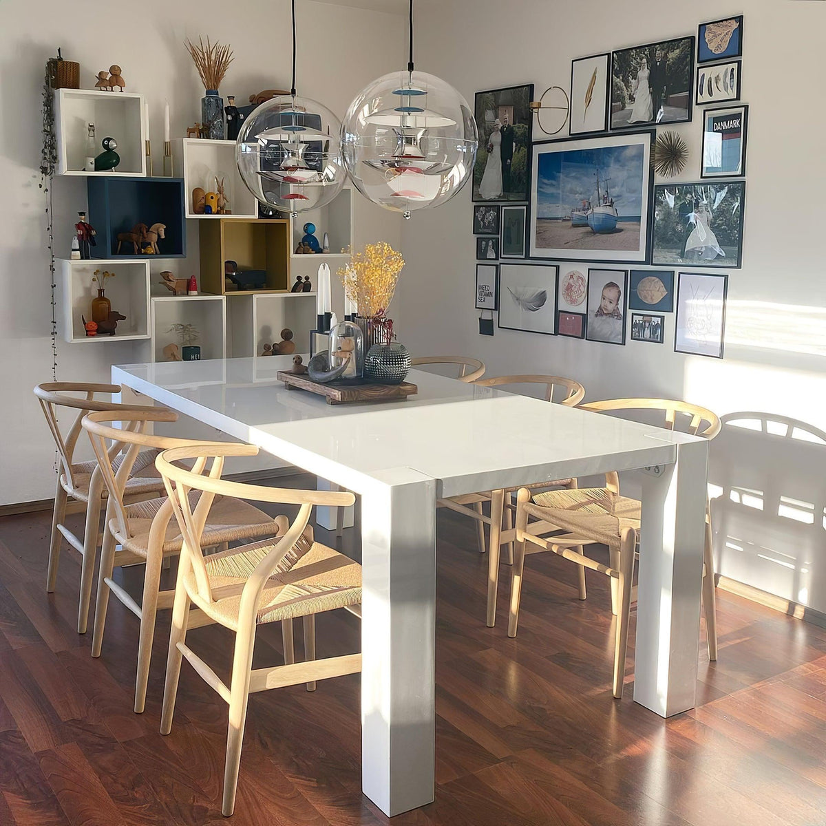 Clear Globe And Floating Geometric Layers Pendant Lamp